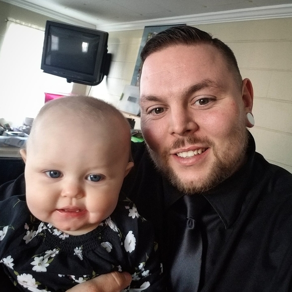 Meet your Posher, Kyle - Picture 1 of 1